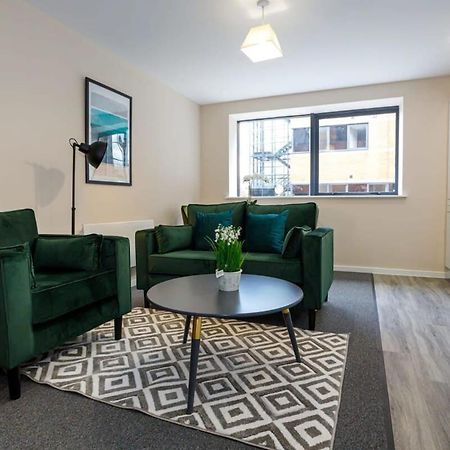 Modern 1 Bedroom Apartment, Manchester Eksteriør bilde