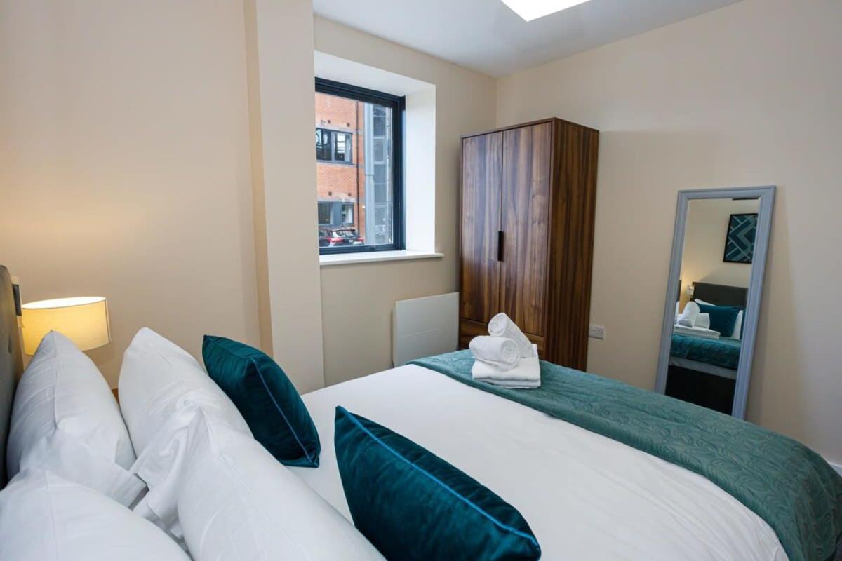 Modern 1 Bedroom Apartment, Manchester Eksteriør bilde