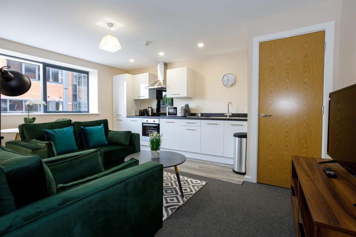 Modern 1 Bedroom Apartment, Manchester Eksteriør bilde